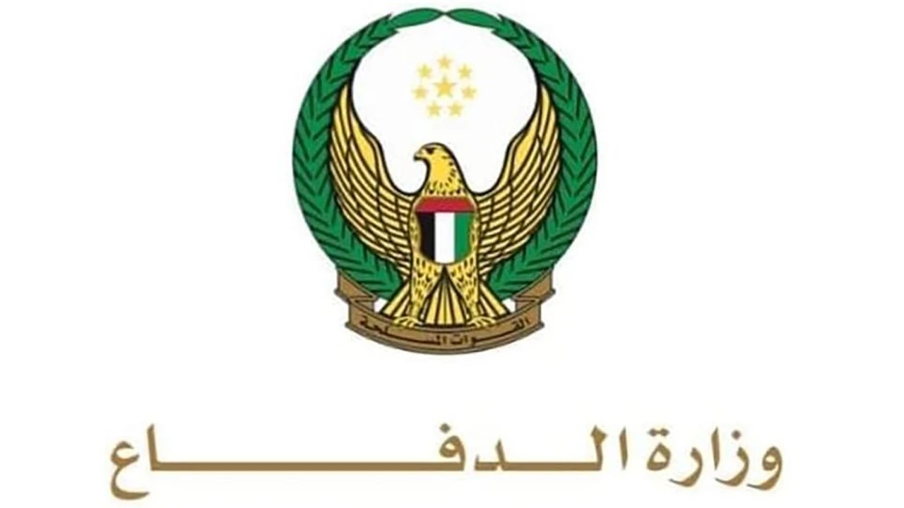 الدفاعات الجوية الإماراتية تتصدى لـ 7 صواريخ باليستية و27 طائرة مسيرة معادية